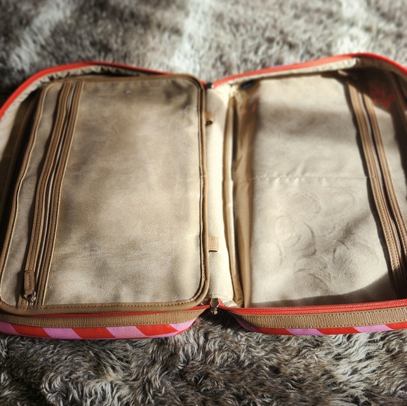 Stella and Dot- red and pink laptop bag - Picture 6 of 7